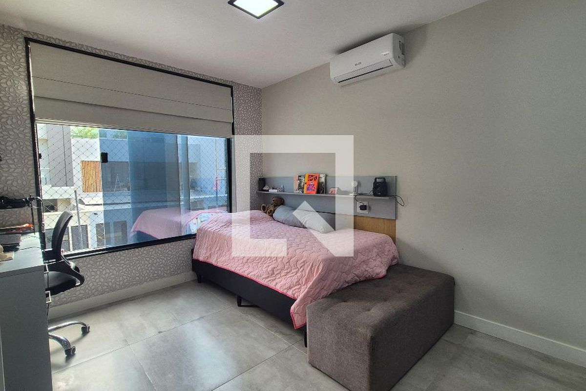 Casa, 4 quartos, 320 m² - Foto 44