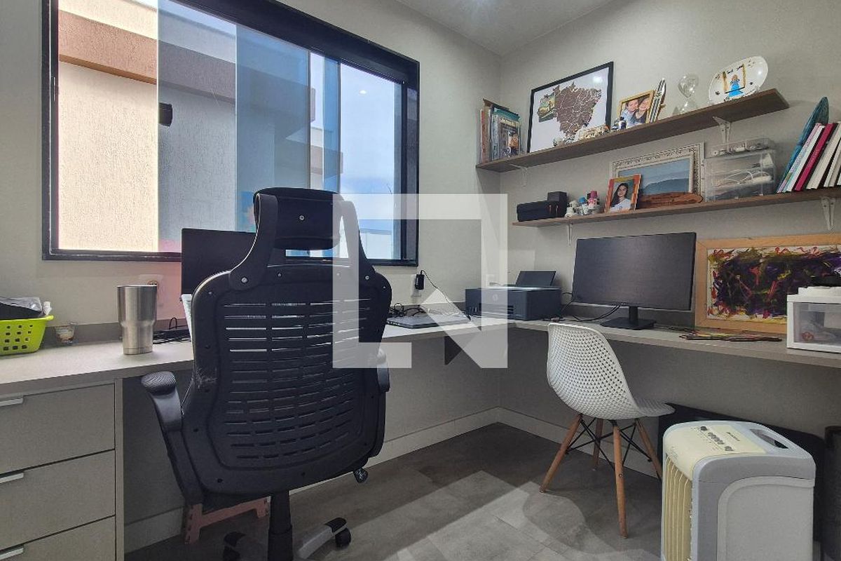 Casa, 4 quartos, 320 m² - Foto 76