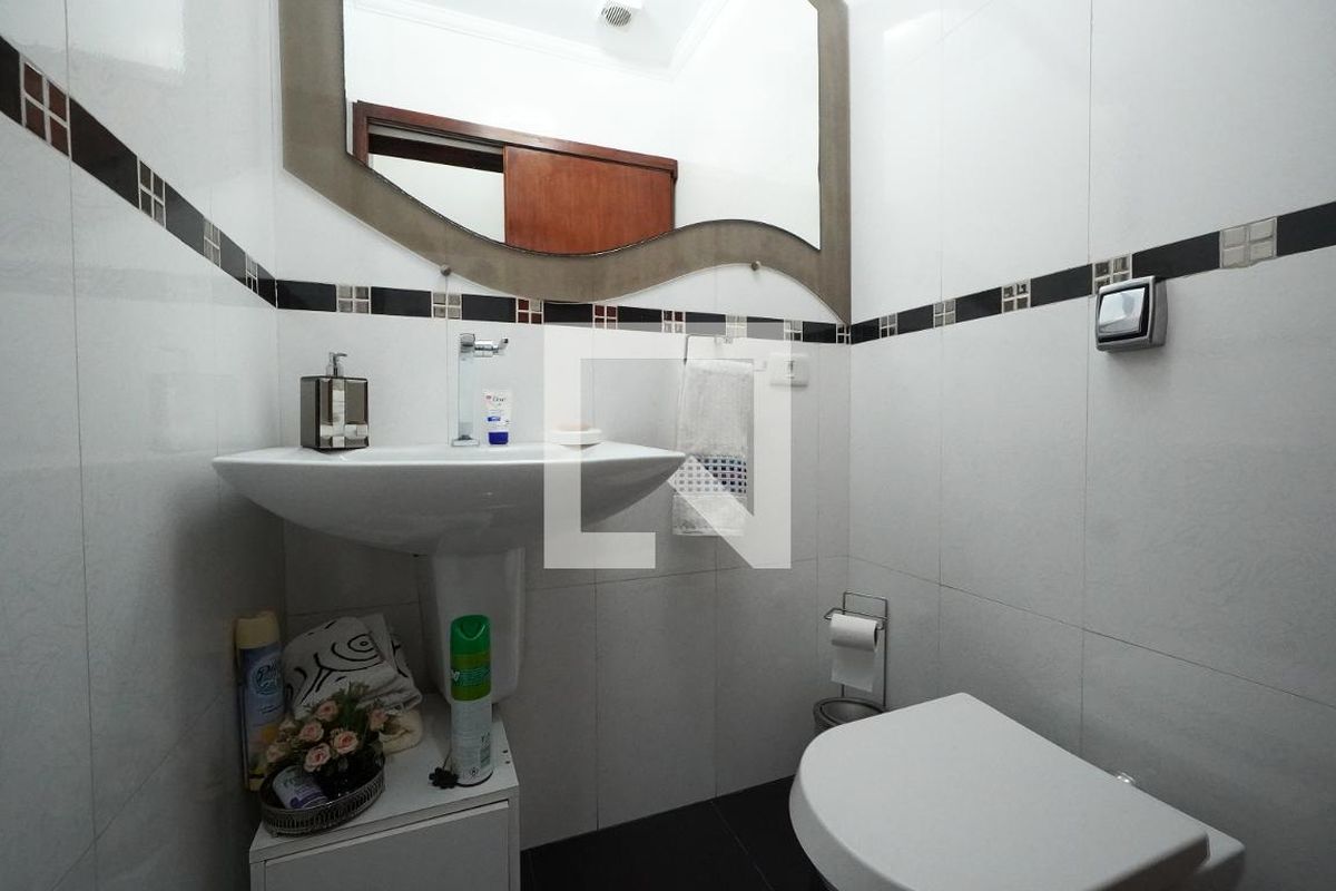 Casa, 3 quartos, 240 m² - Foto 49