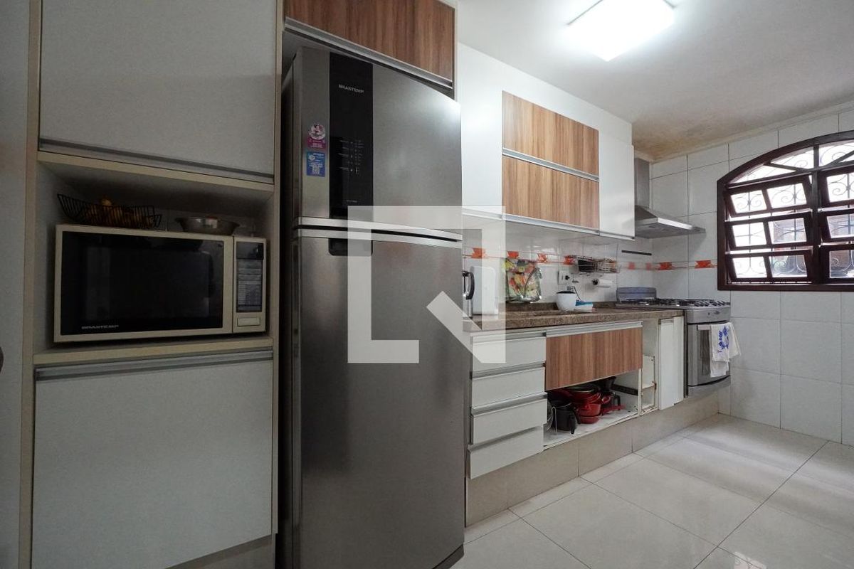 Casa, 3 quartos, 240 m² - Foto 54