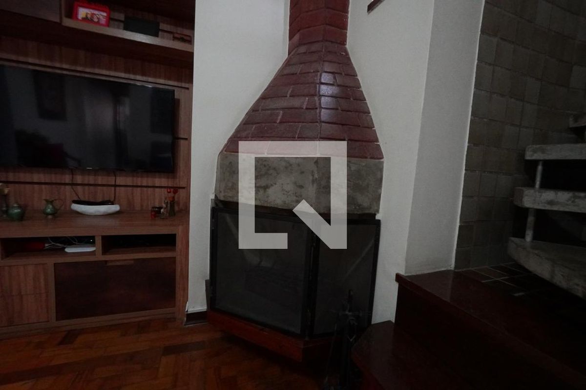 Casa, 3 quartos, 240 m² - Foto 14