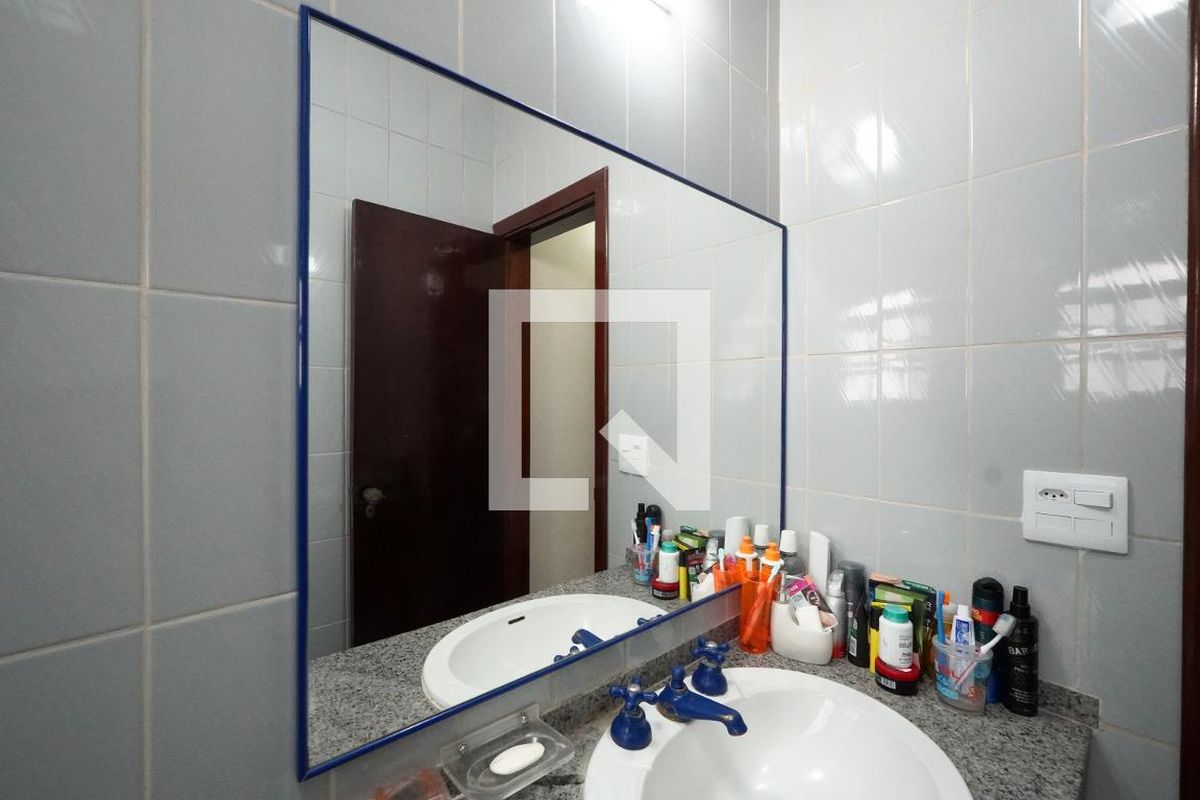 Casa, 3 quartos, 240 m² - Foto 34
