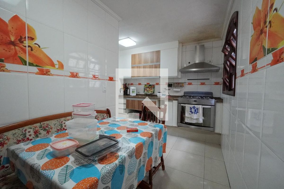 Casa, 3 quartos, 240 m² - Foto 58