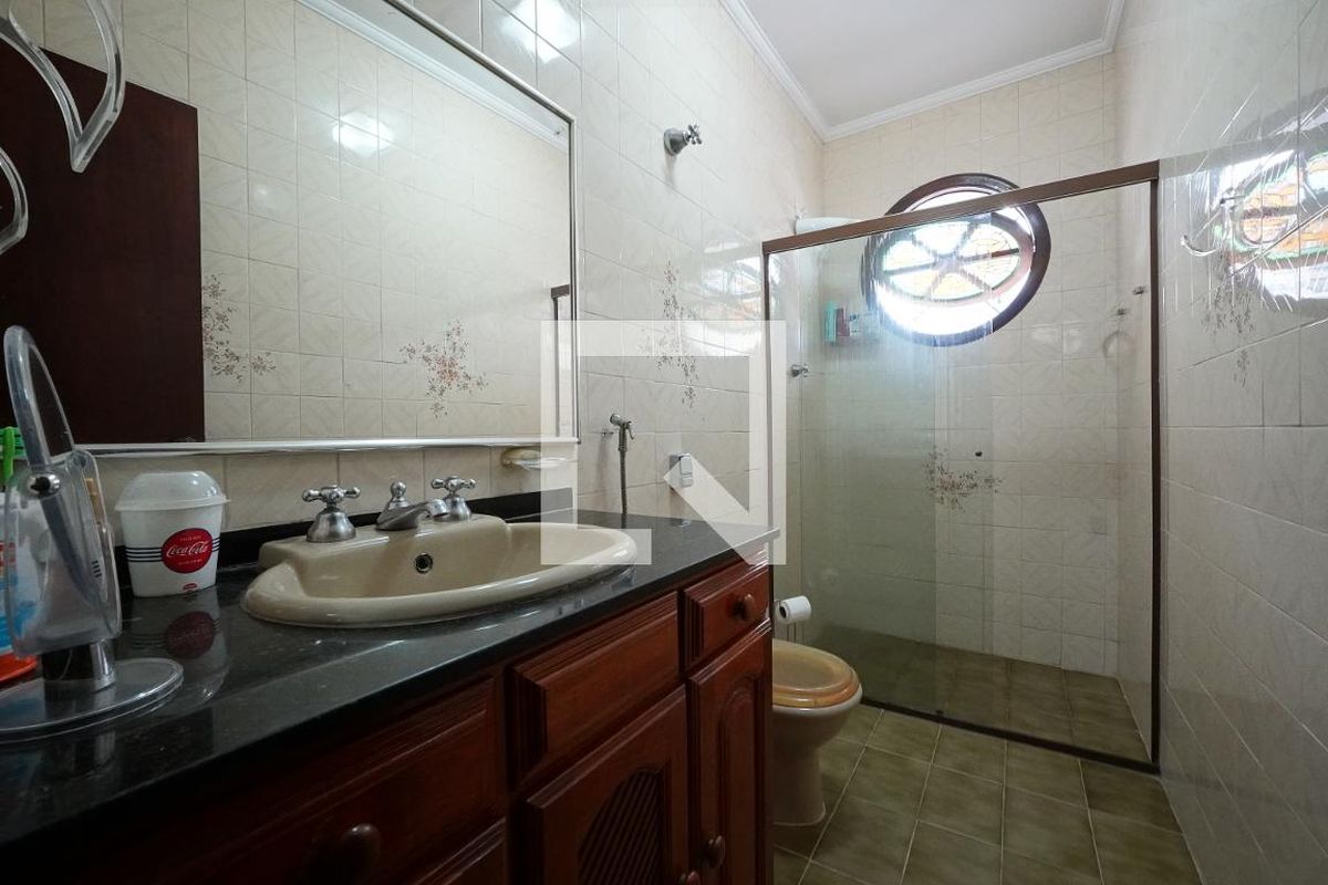 Casa, 3 quartos, 240 m² - Foto 22