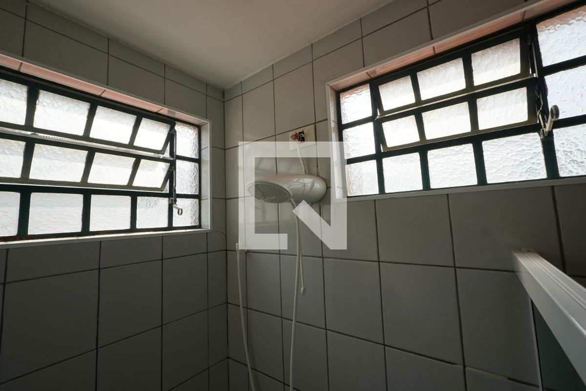 Casa, 3 quartos, 240 m² - Foto 47