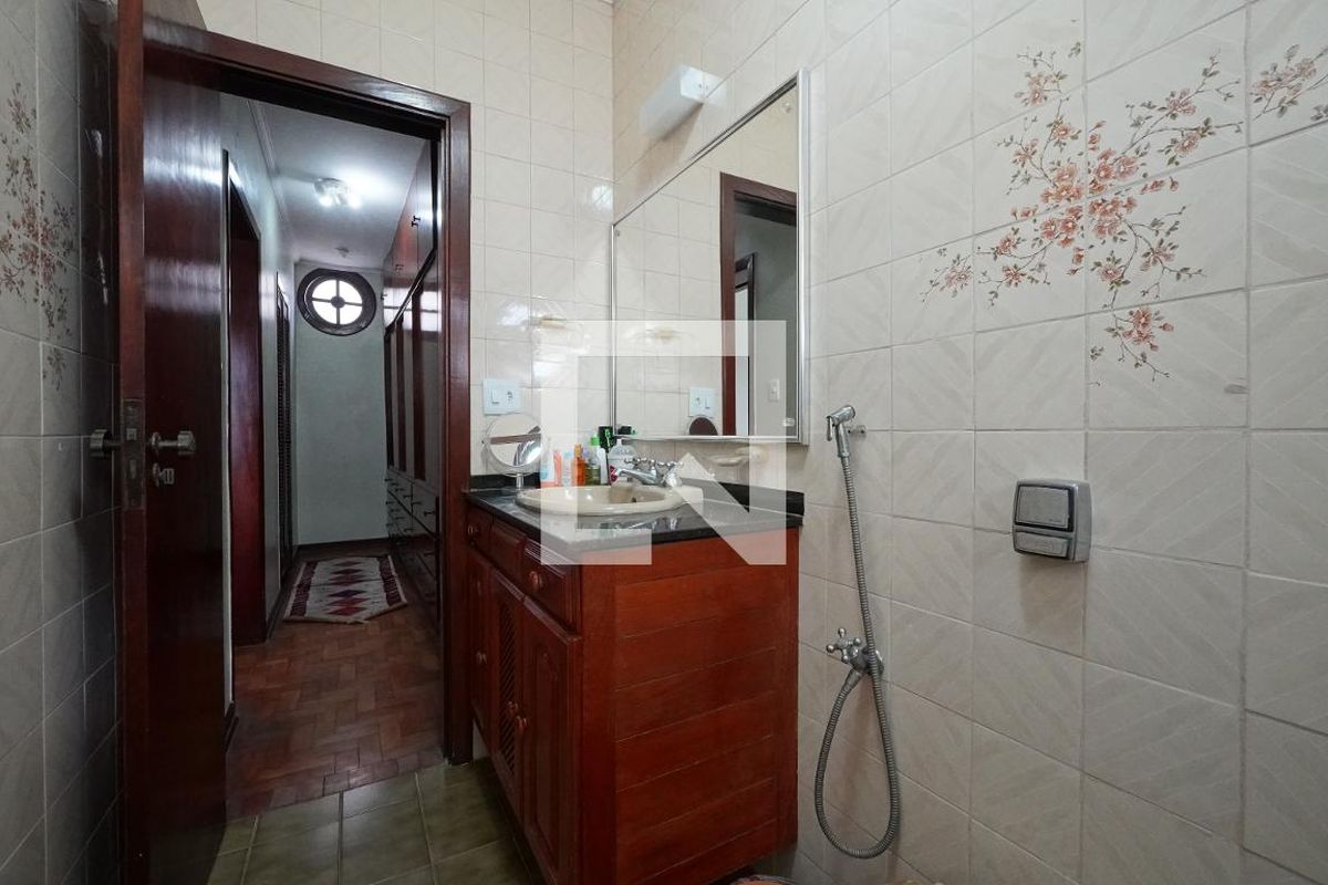 Casa, 3 quartos, 240 m² - Foto 23