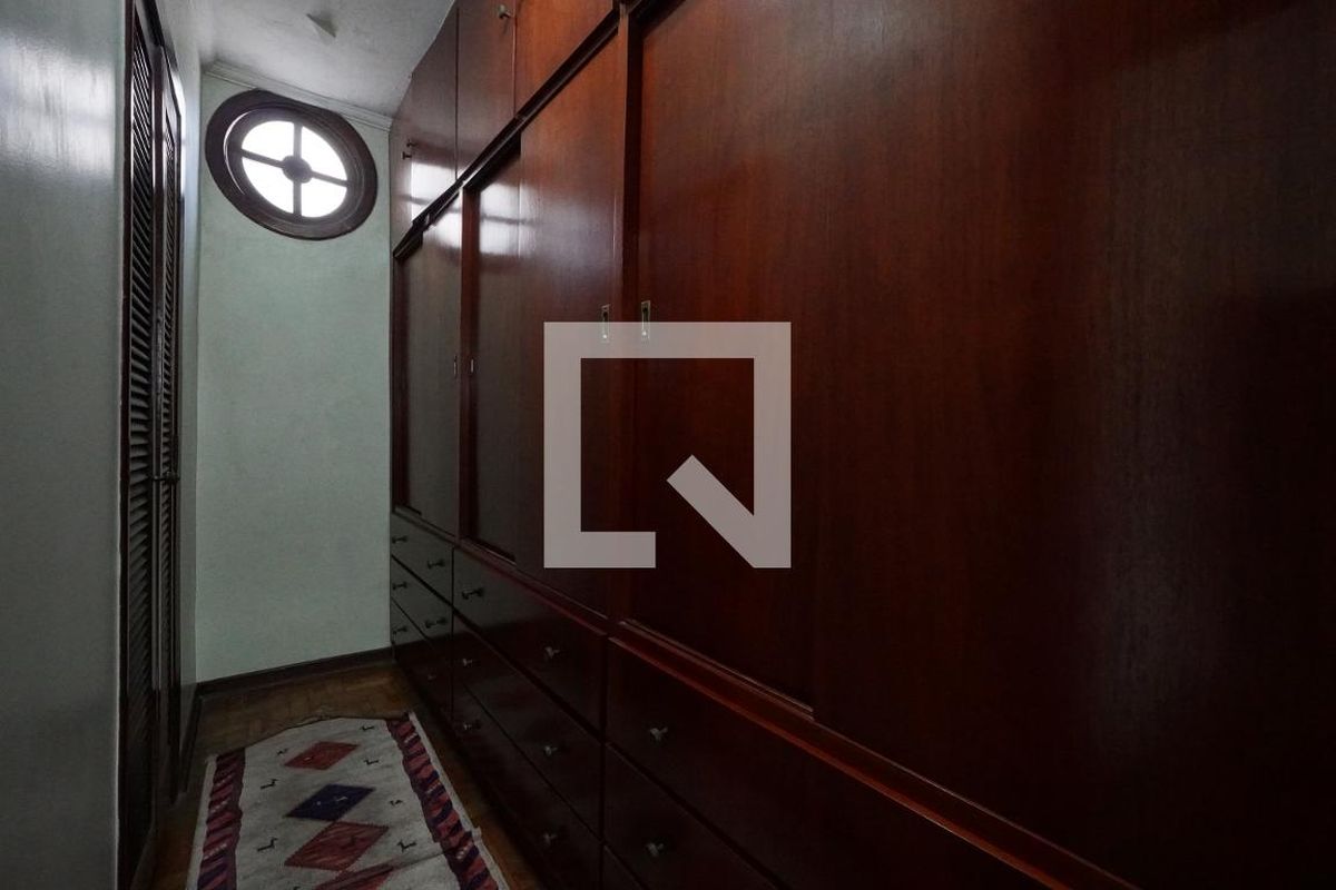 Casa, 3 quartos, 240 m² - Foto 19
