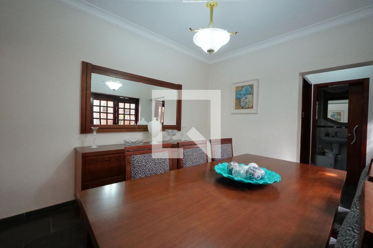 Casa, 3 quartos, 240 m² - Foto 9