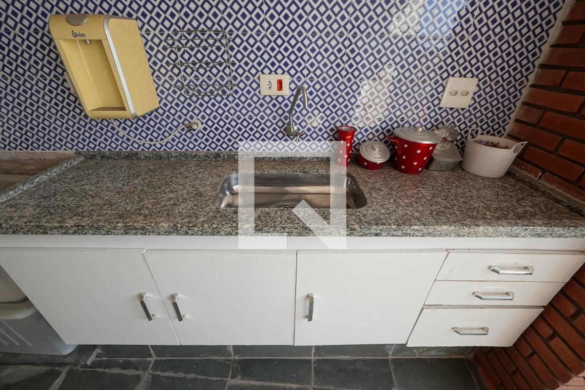 Casa, 3 quartos, 240 m² - Foto 70