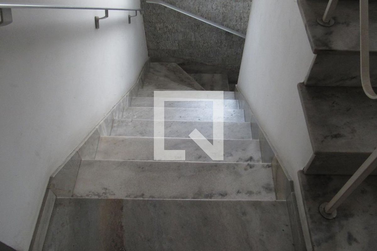 Casa, 4 quartos, 270 m² - Foto 30