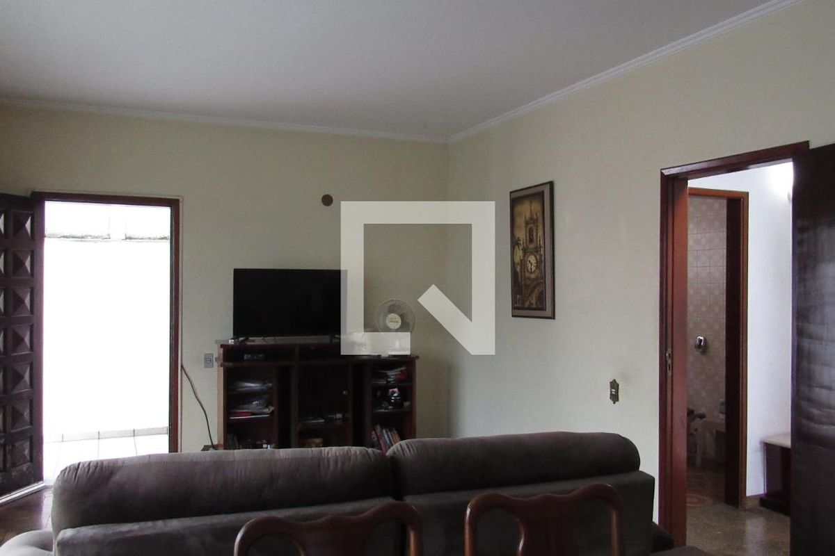 Casa, 4 quartos, 270 m² - Foto 16