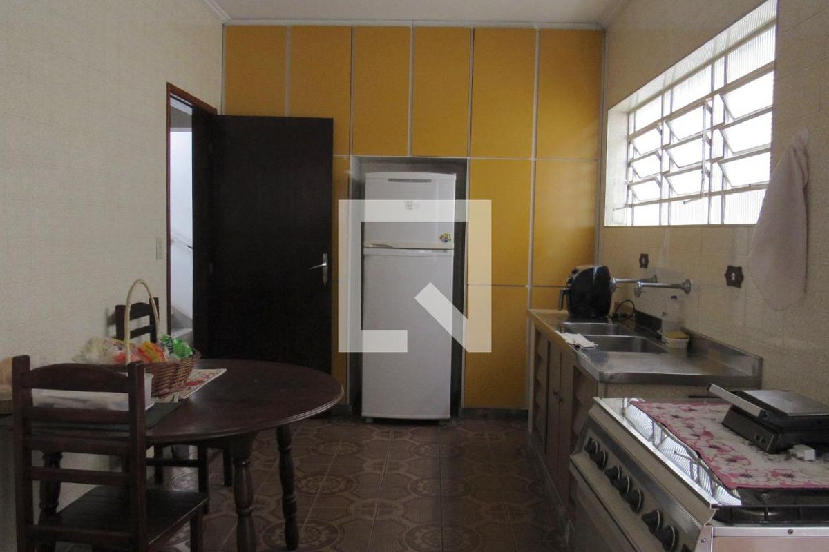 Casa, 4 quartos, 270 m² - Foto 198