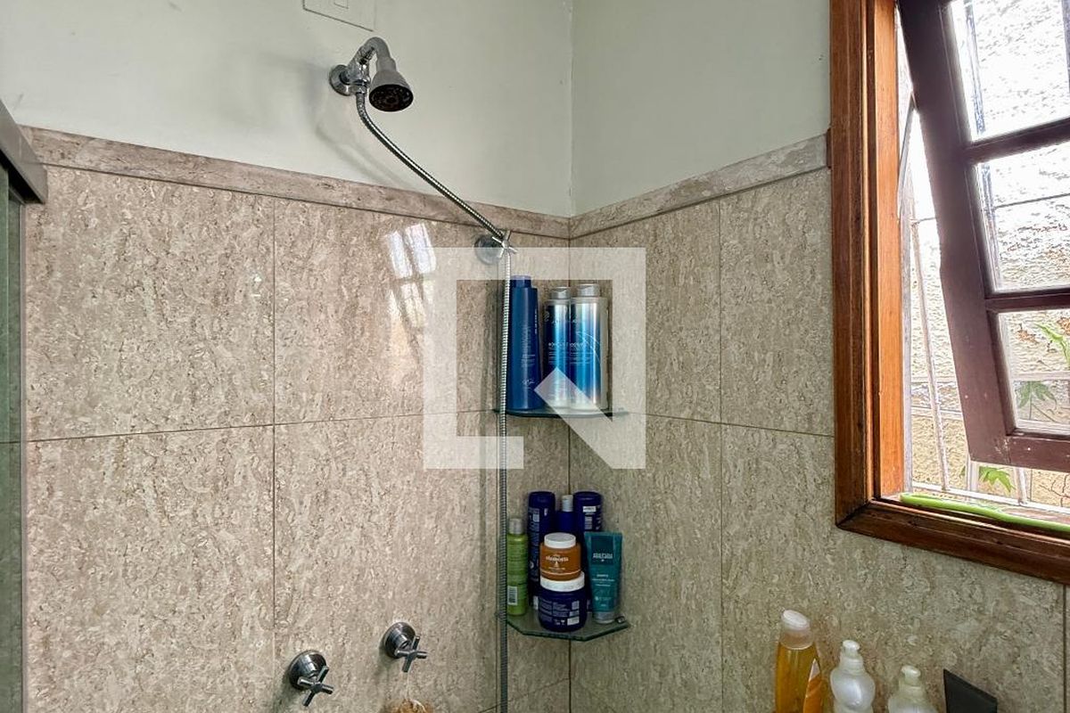 Casa, 3 quartos, 220 m² - Foto 31