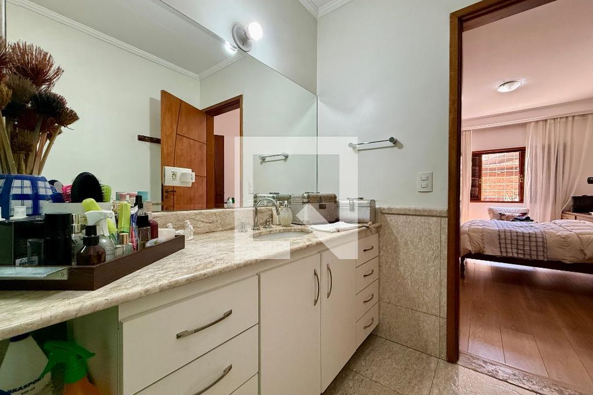 Casa, 3 quartos, 220 m² - Foto 29