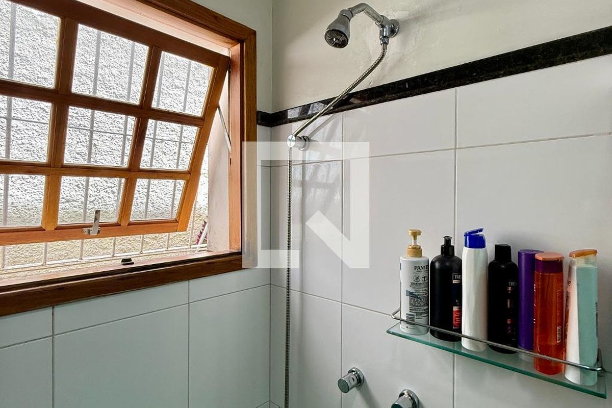 Casa, 3 quartos, 220 m² - Foto 47