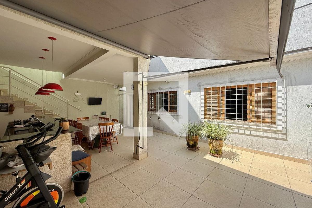 Casa, 3 quartos, 220 m² - Foto 76