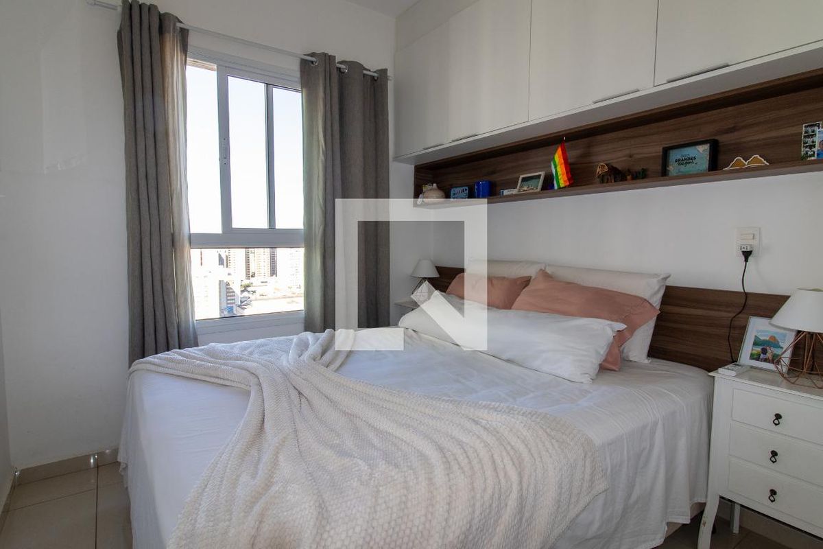 Apartamento à Venda - Bosque, 1 Quarto,  42 m2 em , Campinas - sp | SoloBR