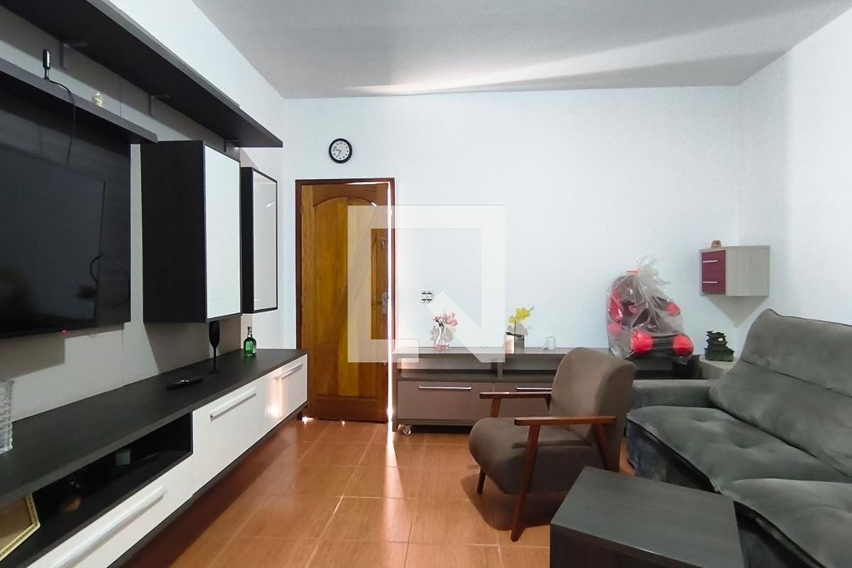 Casa, 2 quartos, 425 m² - Foto 1