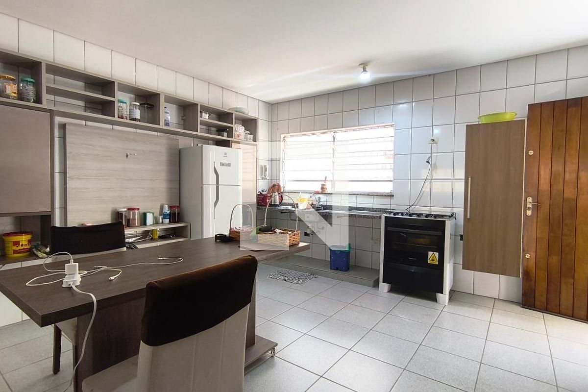 Casa, 2 quartos, 425 m² - Foto 30