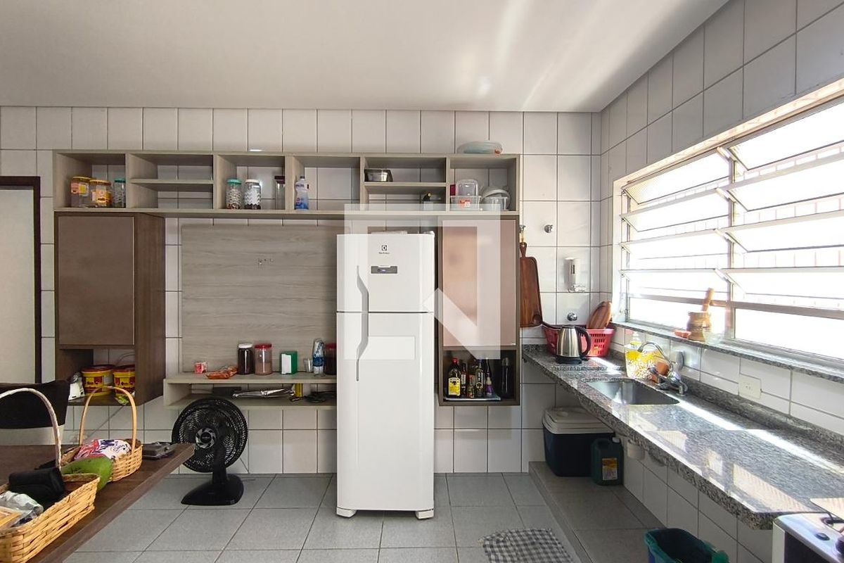 Casa, 2 quartos, 425 m² - Foto 36