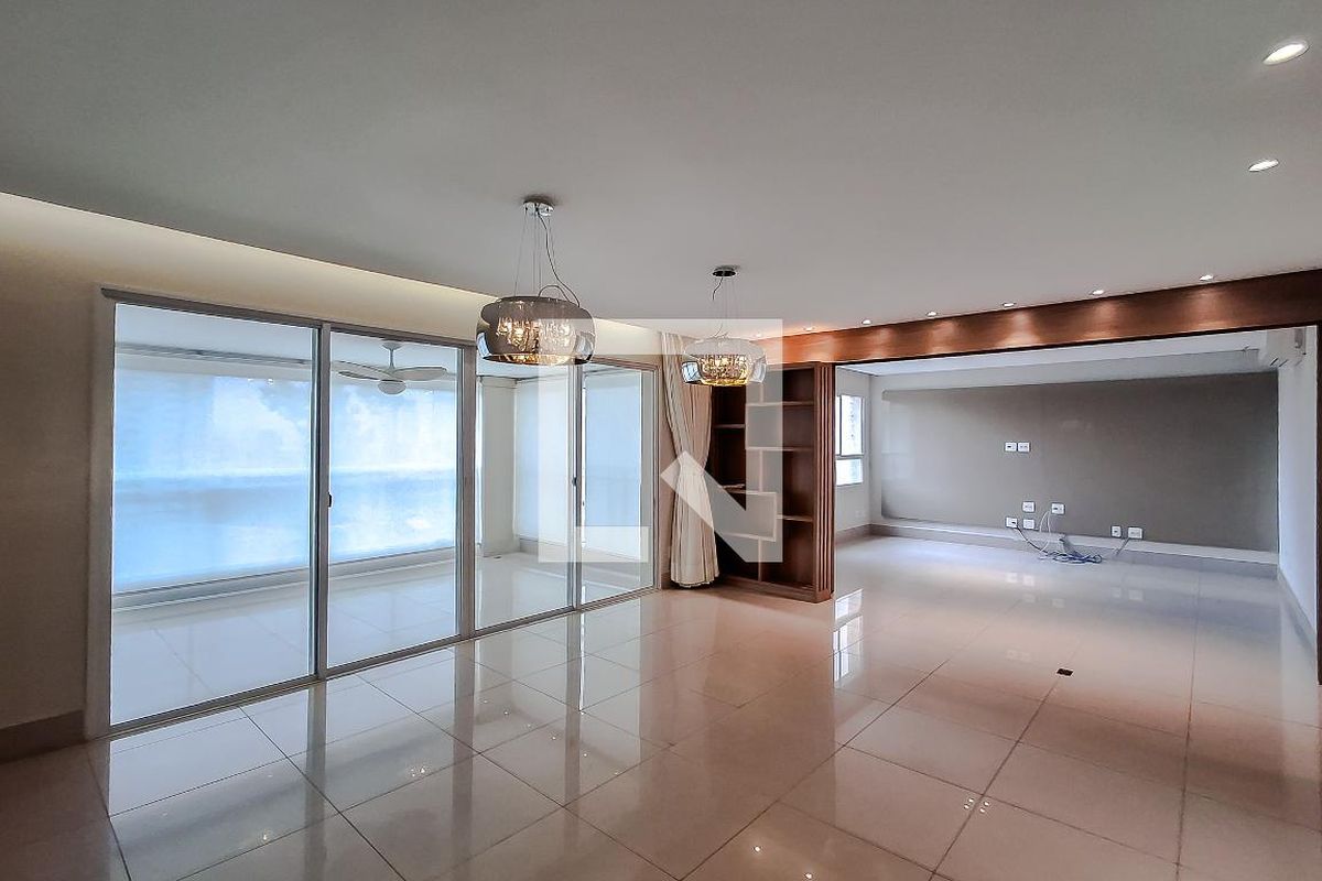 Apartamento, 4 quartos, 237 m² - Foto 1