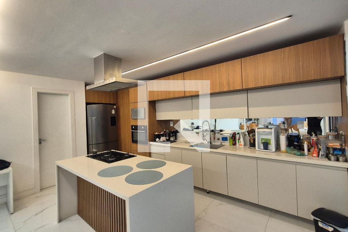 Casa, 4 quartos, 270 m² - Foto 42