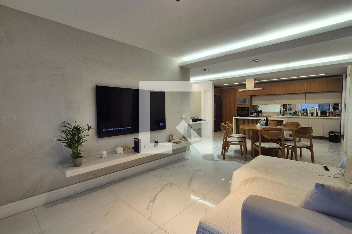 Casa, 4 quartos, 270 m² - Foto 1
