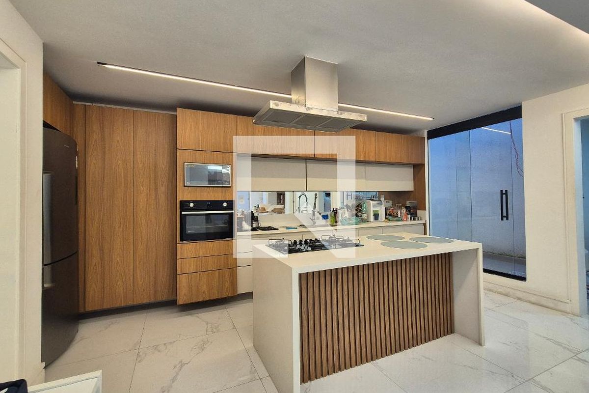 Casa, 4 quartos, 270 m² - Foto 41