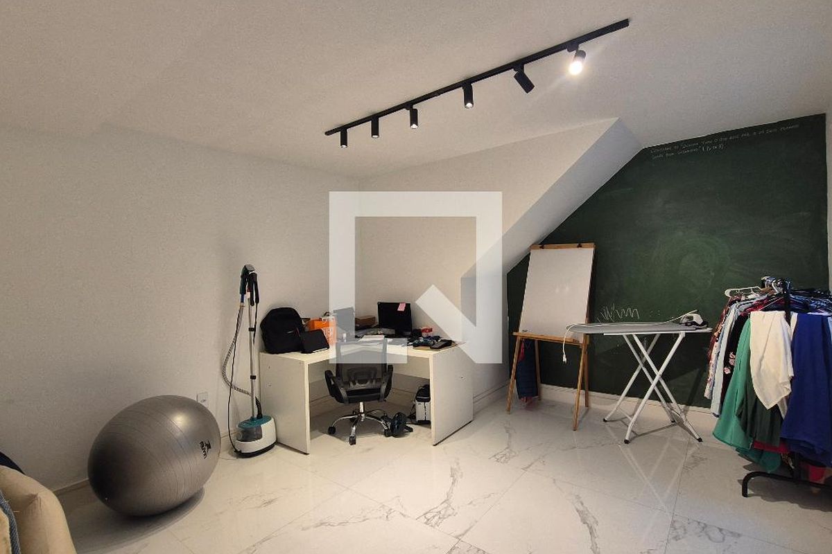 Casa, 4 quartos, 270 m² - Foto 32