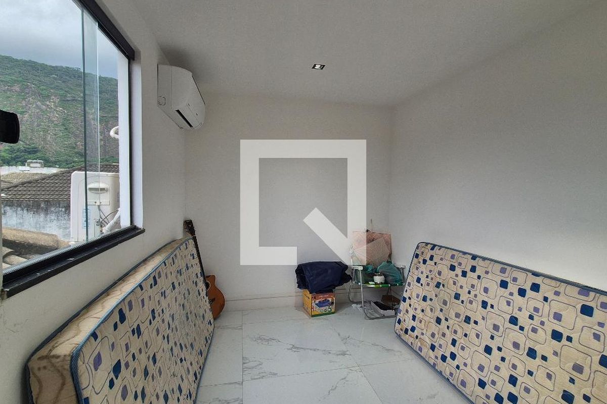 Casa, 4 quartos, 270 m² - Foto 19