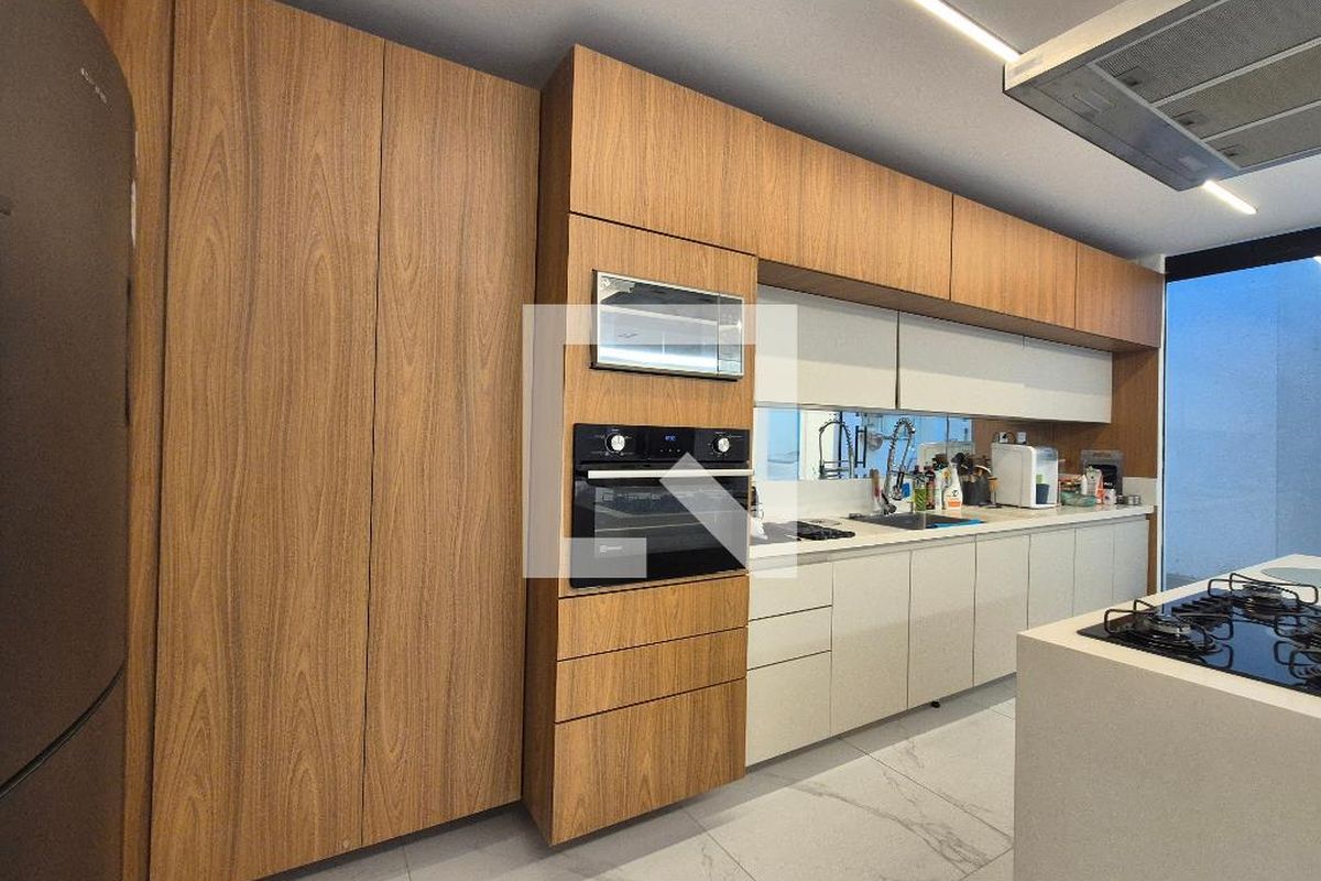 Casa, 4 quartos, 270 m² - Foto 45