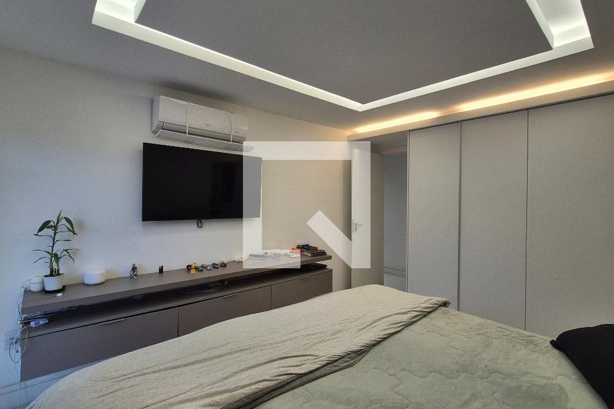 Casa, 4 quartos, 270 m² - Foto 24