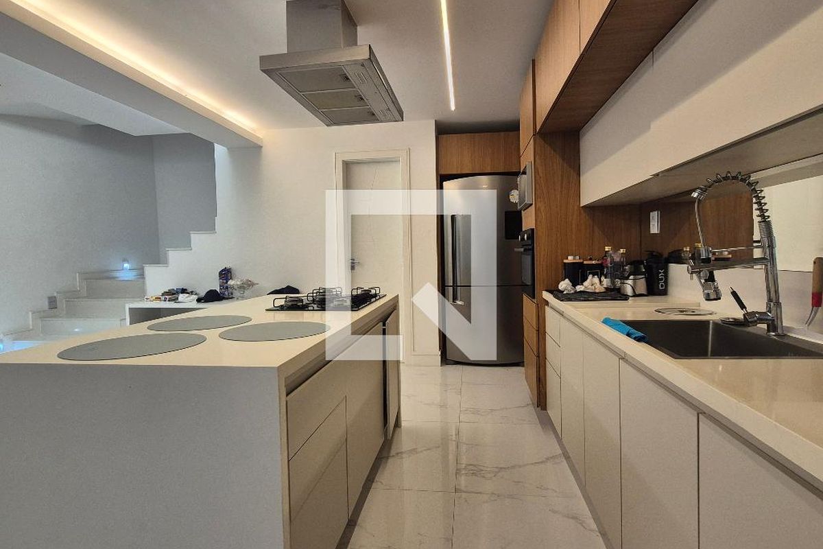 Casa, 4 quartos, 270 m² - Foto 44