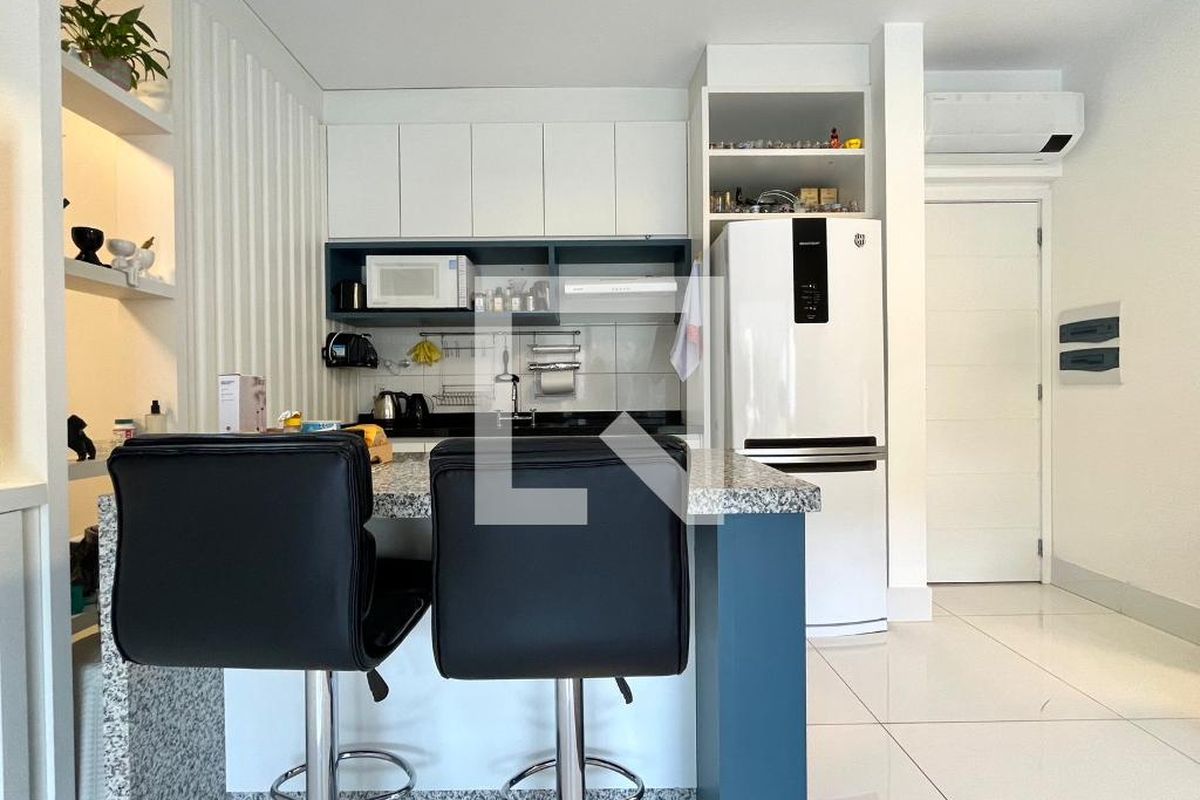 Apartamento à Venda - Bosque, 1 Quarto,  124 m2 em , Campinas - sp | SoloBR
