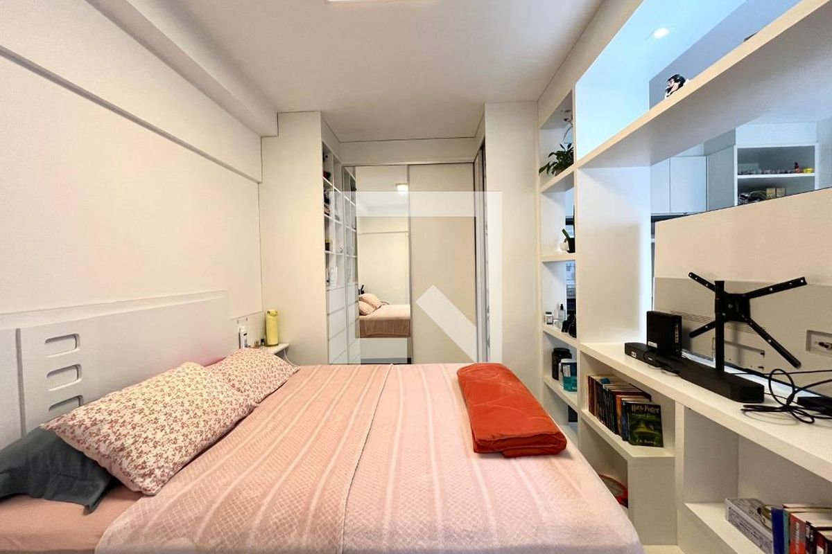 Apartamento à Venda - Bosque, 1 Quarto,  124 m2 em , Campinas - sp | SoloBR