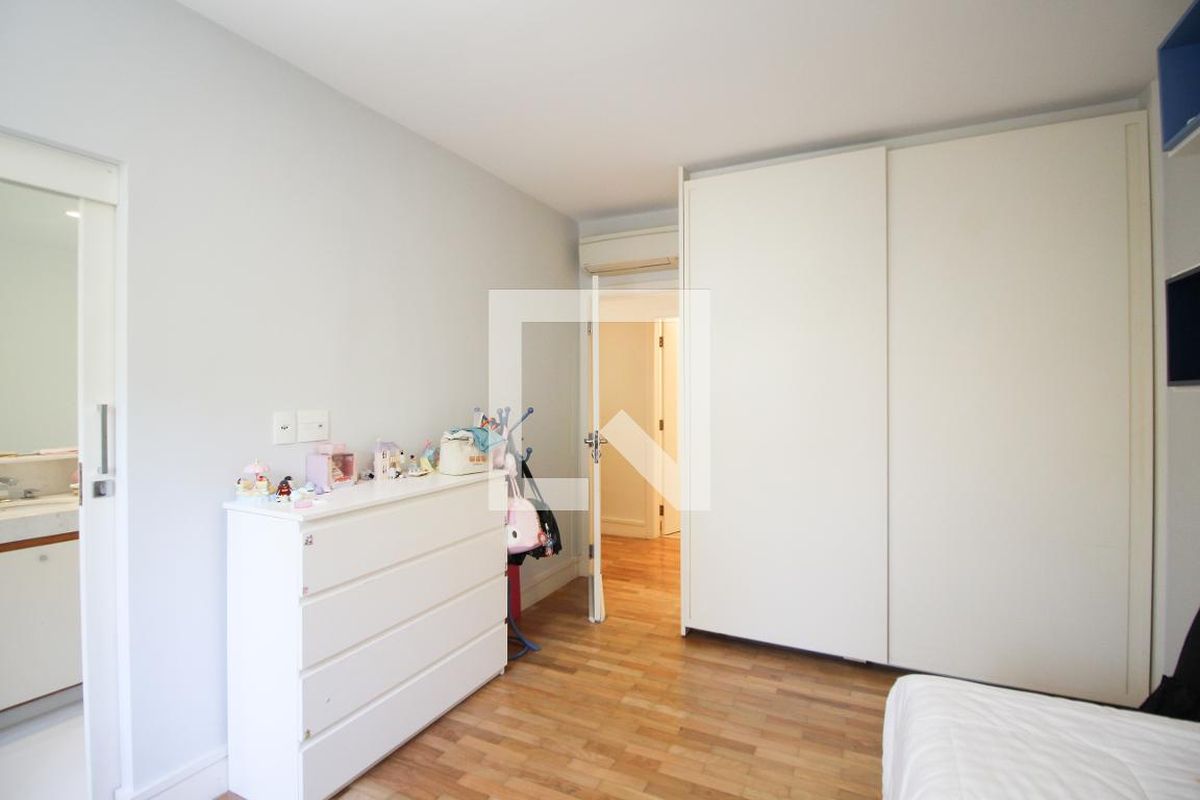 Apartamento, 3 quartos, 260 m² - Foto 47
