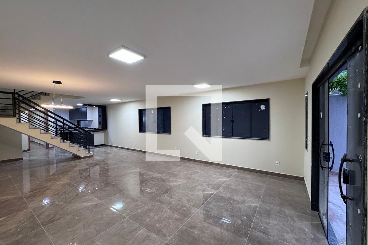 Casa, 4 quartos, 410 m² - Foto 1