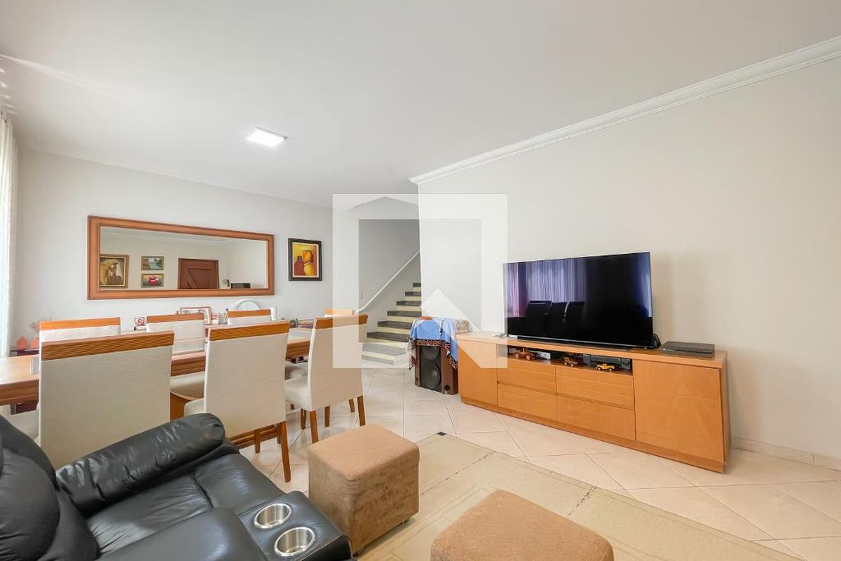 Casa, 4 quartos, 184 m² - Foto 2