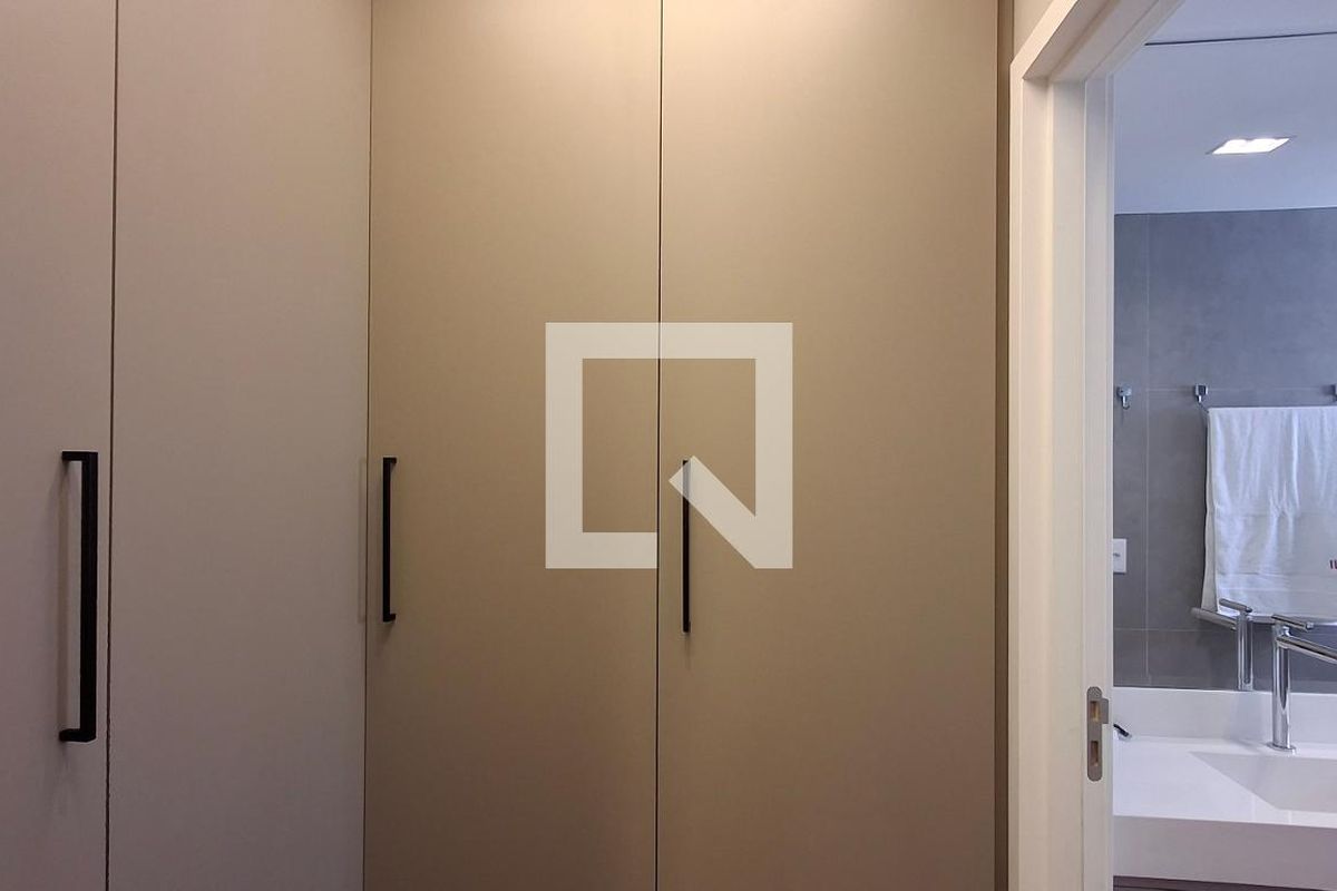 Apartamento à Venda - Bosque, 1 Quarto,  56 m2 em , Campinas - sp | SoloBR