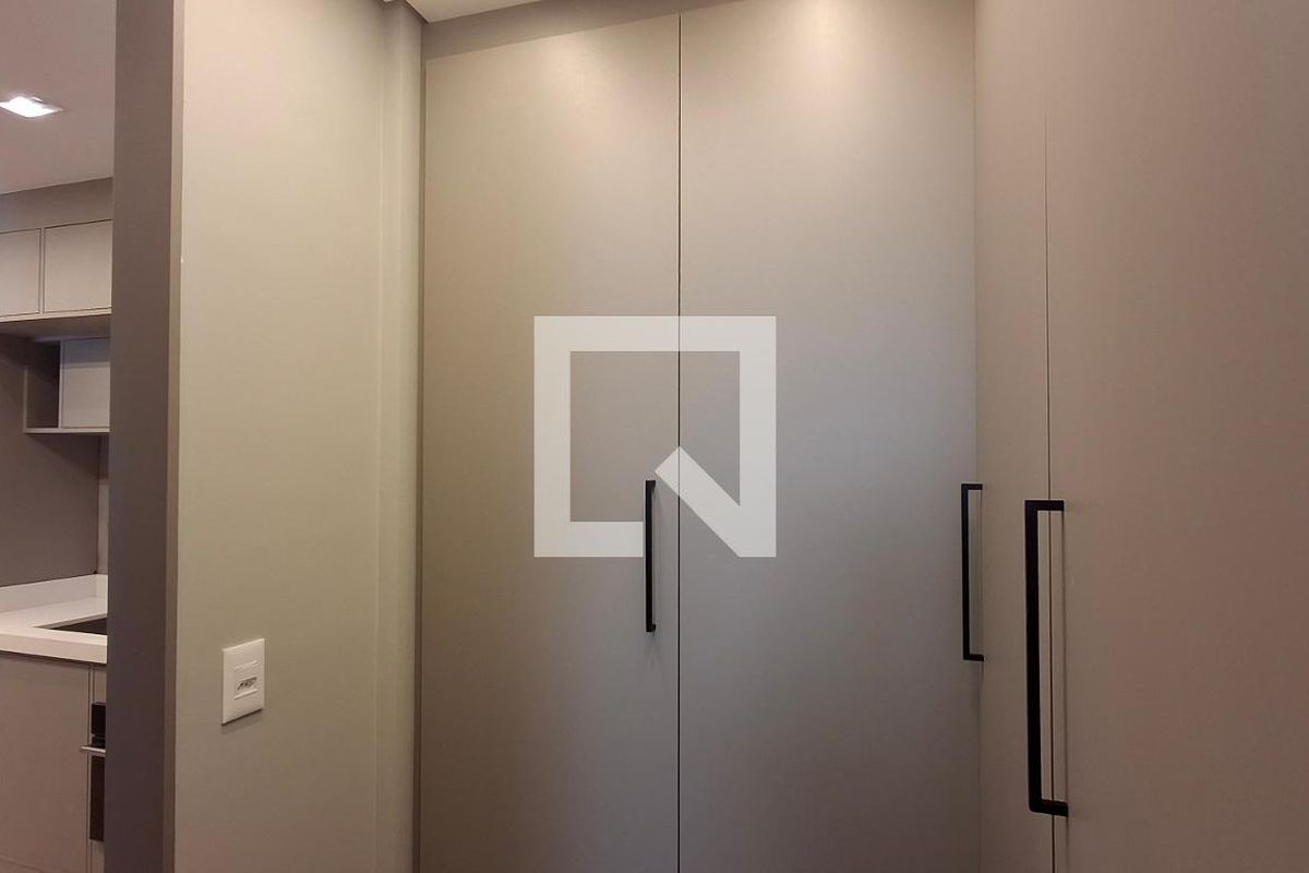 Apartamento à Venda - Bosque, 1 Quarto,  56 m2 em , Campinas - sp | SoloBR