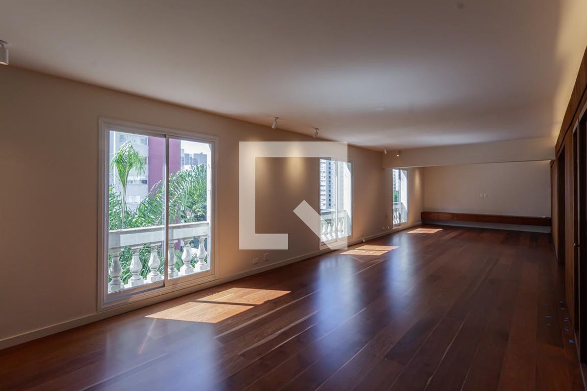 Apartamento, 3 quartos, 193 m² - Foto 2