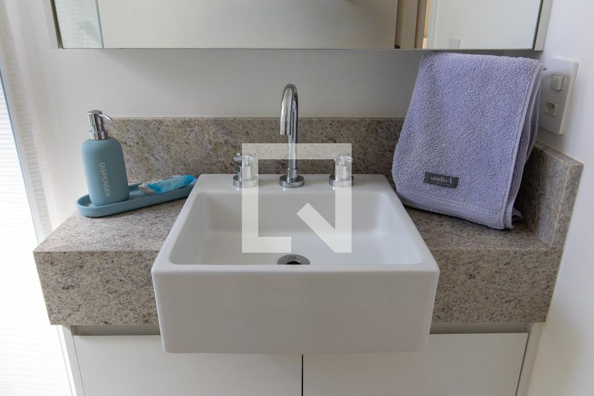 Apartamento à Venda - Bosque, 1 Quarto,  46 m2 em , Campinas - sp | SoloBR