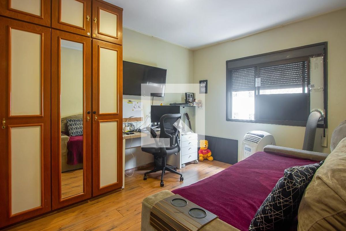 Apartamento, 3 quartos, 137 m² - Foto 2