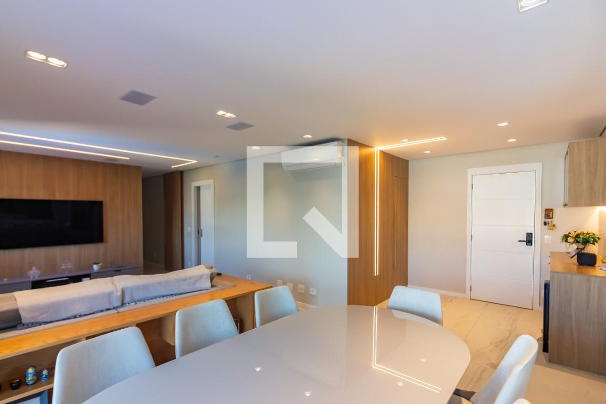 Apartamento, 3 quartos, 136 m² - Foto 1