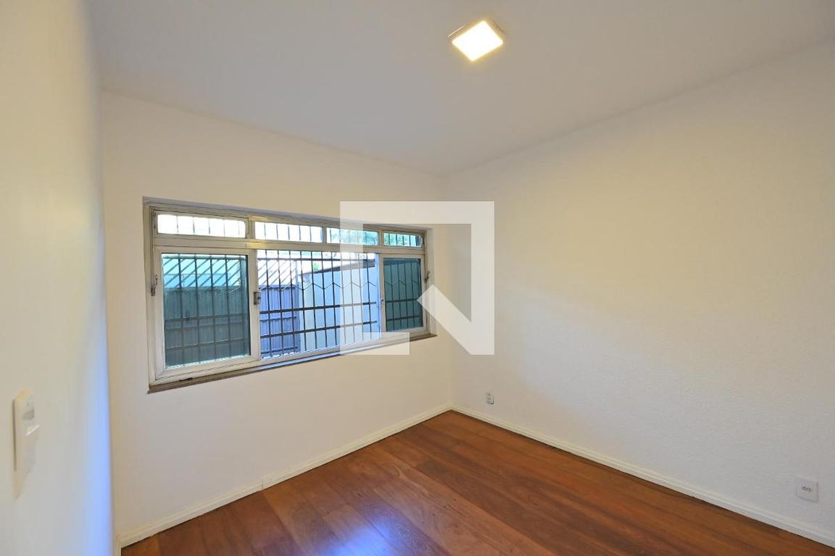 Casa, 3 quartos, 130 m² - Foto 2