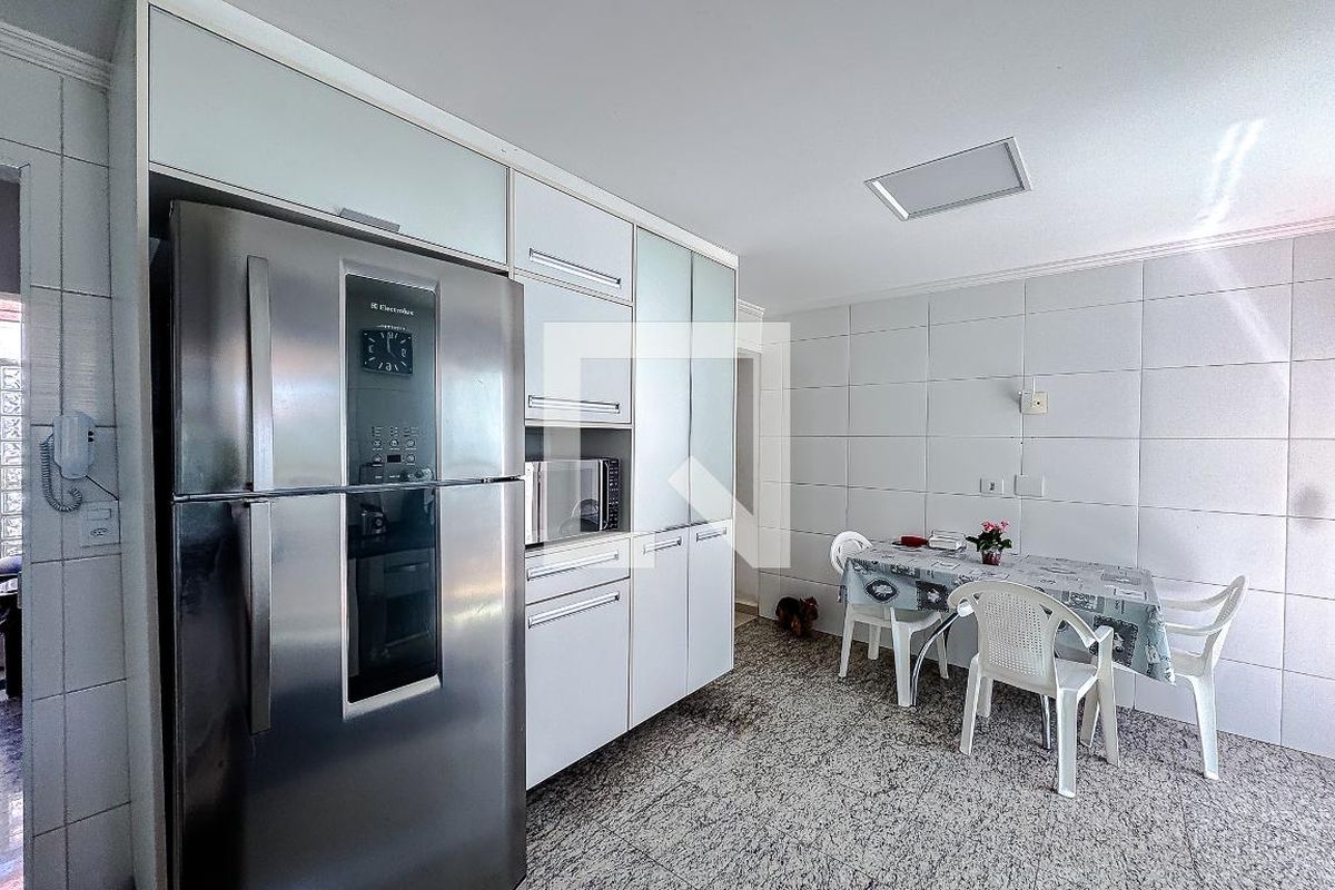 Casa, 3 quartos, 250 m² - Foto 49