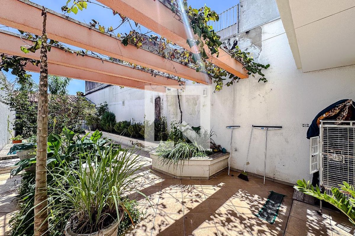 Casa, 3 quartos, 250 m² - Foto 56