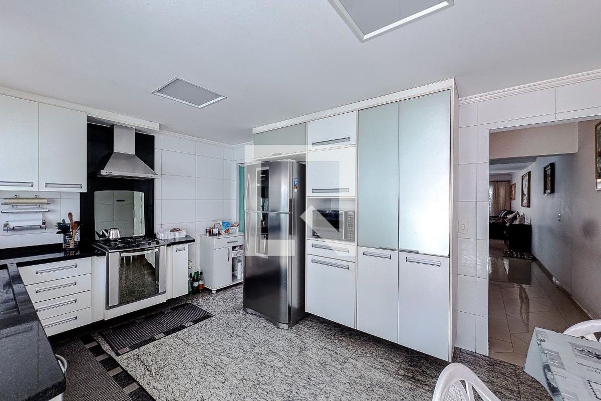Casa, 3 quartos, 250 m² - Foto 48