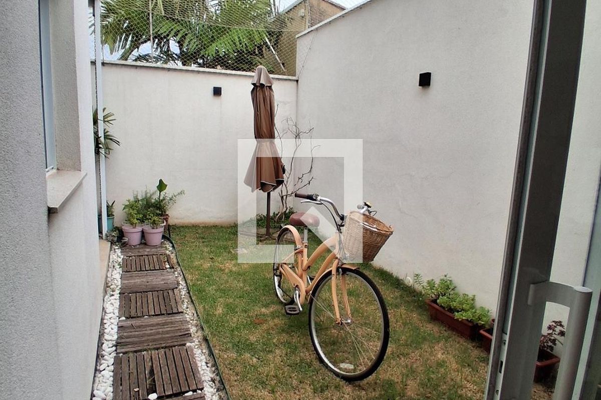 Casa à Venda - Mansões Santo Antônio, 3 Quartos,  200 m2 em , Campinas - sp | SoloBR