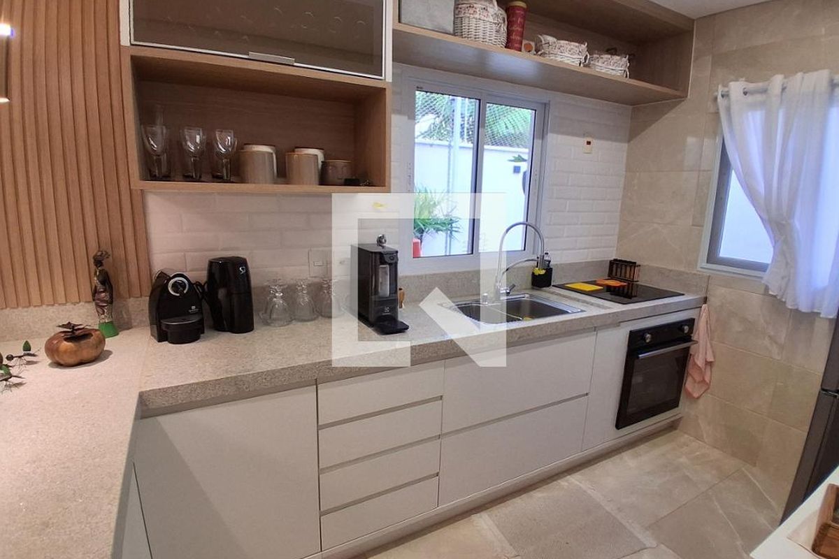 Casa à Venda - Mansões Santo Antônio, 3 Quartos,  200 m2 em , Campinas - sp | SoloBR